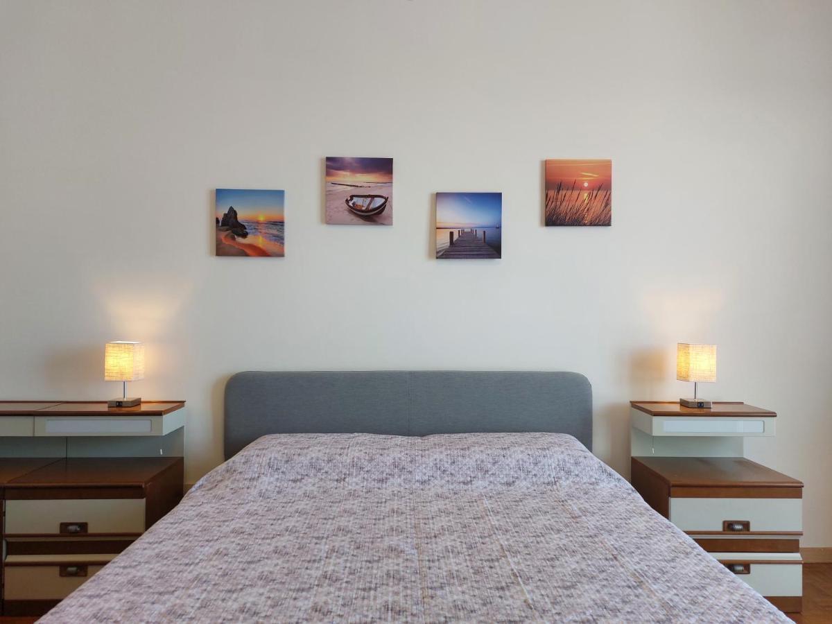 Maremare, Really On The Beach, With Private Parking Savona Exterior photo